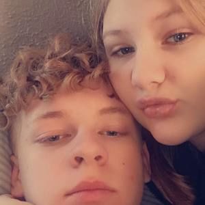 Meet your Posher, Phillip